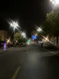 下班了 今天的苦就先吃到這里，明天再續！我的靠山永遠是打不敗的自己配圖