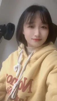 可是生活好像不是很如我意 我挺想避風的可是我沒有港 太累了累的時候連個靠山都沒有 突然一瞬間感覺很崩潰窒息 胸悶 喪到了極致無力感失落感 死死的壓在我的心頭突然眼睛一紅鼻子一酸 覺得自己什么都不是配圖