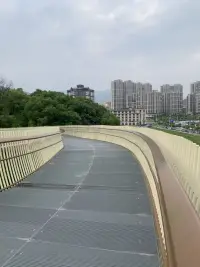 大美灣里配圖