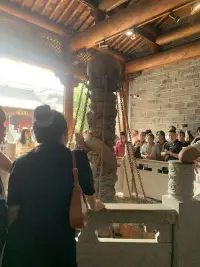 和帥哥出來玩的一天，拉著陪我走了倆個小時，腿要斷配圖