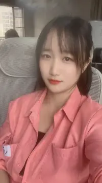 為什么上天賦予我這么愛笑的性格，卻又要給我這么多難過的經(jīng)歷配圖