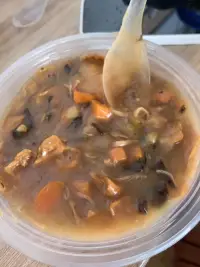 全是小胡同的特色，又是又熱又悶的一天.....配圖