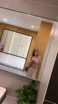 做牛馬的小李配圖