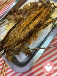 回到我的大南昌必須擼個串，一個人的快樂配圖