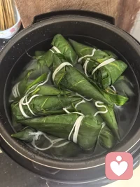 我真是心灵手巧，又开始包起爱吃的粽子了配图
