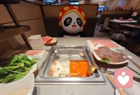 成年人的见面，成本很高，贵的不是一顿饭，一杯咖啡，而是彼此的时间配图