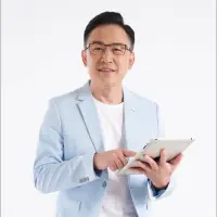 我坚持个人/相互尊重、友善和荣誉。我生性深情，但我相信，尝试去感知那些表现出关心、敏感和愿意超越自己的人的界限，看看我是诚实的。配图