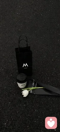 所有的人类都是活在主观之中，
只要改变自己的看法，
世界就会改变。
从那一瞬间开始，
人就会获得重生。
～•《被讨厌的勇气》  ​​​配图