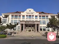 1、世界這么大，你不出去看看，就不知道有多熱

2、我和我的朋友總想做富婆，但是一碰面就散盡家財喝奶茶

3、我只想做個與世無爭的垃圾，沒想到還要被分類

4、喝奶茶的時候沒給錢，那是我第一次被男生追

5、那些抱怨自己找不到對象的女的，你也不照照鏡子看看自己，長得這么漂亮，哪個男的配得上你

6、都安排好了，會有蚊子替我跟你說晚安配圖