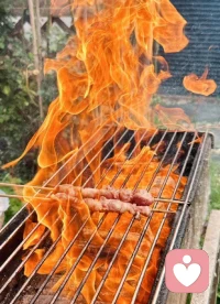 要允許別人“還有自己的事要忙”，要允許自己直接告訴別人：“我還有自己的事要忙”。這兩者，皆是真實的善良，每一個生命都需要獨自去綻放。配圖