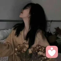 “你愛我什么，愛我能陪你吃苦，愛我不亂花你的錢，愛我聽話懂事，愛我廉價不用負責，配不上你那些驚喜，禮物和寵愛，你只需要動動嘴，對嗎”配圖