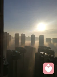 把自己活成一道光，因為不知道誰會借著你的光走出黑暗。配圖