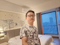 男人要讓自己足夠優(yōu)秀才能吸引到優(yōu)秀的女孩配圖