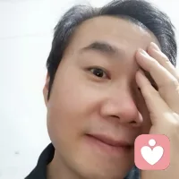 一直都渴望有好看的雙眼皮、濃密的頭發，想給自己咨詢一下，發現受咨詢目標限制！配圖