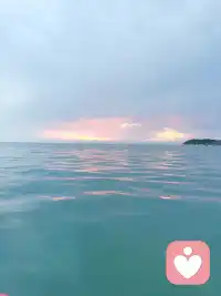 ^_^ 人生沒有正確的選擇，我們只不過要努力奮斗，讓自己當(dāng)初的選擇變得正確。
^_^ 做你想做的事，過你想要的生活，畢竟前路浩浩蕩蕩，萬事盡可期待！
^_^ 不要小看任何人，包括你自己，成功不在一兩天，專注自己，時(shí)間會給你答案……配圖