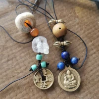 愛一個人沒錯，錯的是愛上一個不愛你的人，用心沒錯，錯的是只有你一個人用心，最好的愛情一定是雙向奔赴的，單方面付出的人往往被傷的遍體鱗傷，其實感情不傷人，傷的都是重感情的人，用心并沒有錯，錯的是沒有遇到珍惜你的人，失去也不可怕，怕的是失去后卻依然執(zhí)著，生命中總有那么一個人，能陪你一程，卻陪不了你一生！配圖