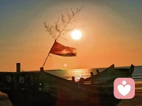 乐观的人总会看到积极的一面，而悲观的人看什么都是消极的。其实，外在的一切都是自己内心世界的展现，面对同样的境界，不同的人会有不同的感受，正如佛法讲的“一切唯心造”。配图