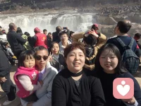 过年就是一家人在一起享受生活