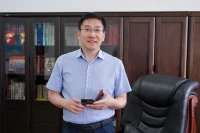 快与忧有时就是一念之间，想通了快乐悄然而至，理解了别人也放过了自己，也许现实中并没有实质改变。配图