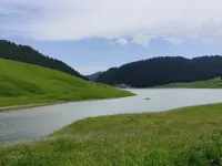 更好的人和事就在你门口等着你，你得有推门而入的勇气和能力。配图