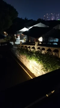 精神层面的滑坡
导致心理问题的泛滥