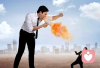 【對抗型人格】

最近一直在接待一個來訪者，因為原生家庭的問題，形成了非常嚴重的對抗型人格??
?
?用她的話說平臺上的咨詢老師認知太低了，認知低還說她有問題，為此已經給了很多老師差評。溝通中我也很明顯的感受到，不經意的一句話，就能引起她的對抗和對咨詢師的攻擊。這段經歷讓我有以下的感受：
?
?1. 對于咨詢師朋友來說，如果與來訪者的溝通讓自己不舒服，要關注這種不舒服在咨詢結束以后持續多久，來衡量自己是否適合深耕咨詢行業。因為很多咨詢師最后都抑郁了。??
?
?2. 我很幸運自己內心成長的足夠強大了，在這位來訪者身上，我看到了自己舊有的模式，以及需要突破的點，每一次與她溝通都看到了自己的成長與進步。??
?
?在踐行每一個人都是來成就自己的這條路上，真的是充滿了寧靜與喜悅。??

感恩一切的遇見??????配圖