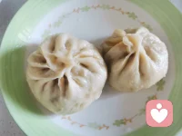 包子有個特別的廣告語“包你滿意,只甜你心?！比碎g煙火氣,揉的不是面,揉的是生活,最撫凡人心,蒸的不是包子,蒸的是幸福!愿我們的生活蒸蒸日上。配圖