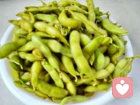 普普通通的一天
后備箱被填滿的快樂
?每次帶回多少種好吃的
?家里就有多少人愛我配圖