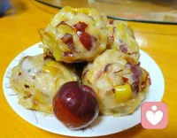 普普通通的一天
后備箱被填滿的快樂
?每次帶回多少種好吃的
?家里就有多少人愛我配圖