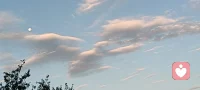 《當我真的愿意看見自己時》
                     薩提亞

當我真的愿意看見自己時

我可能還會痛

但已經(jīng)不再抱怨

我深知

這痛

只因遇見真實的自己

曾經(jīng)那個不懂愛的自己

透過痛

生命正在穿越和成長

這個痛

跟任何其他人無關(guān)

我接納并祝福

生命里經(jīng)過的每一個人

如果真的曾經(jīng)相遇

無論是怎樣的形式

必定都是一份禮物



當我真的愿意看見自己時

我可能還有傷

但我已不再盼人來療傷

我深知

通過深入生命的實相

我自己能夠療愈一切的傷口

我不再

去索取別人的愛

當我能夠療愈自己

愛從我心里流出來

我知道

總會有一天

我也會成為愛本身

每一個經(jīng)過我的人

都能夠聞到慈悲的芬芳配圖