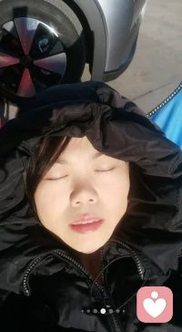 【日月同輝】
?
?可以在陽光下綻放
?也可以在月光下靜美
?讓我們一起日月同輝
?
?陪伴生命，喜悅成長，感恩??
?敬心咨詢??配圖