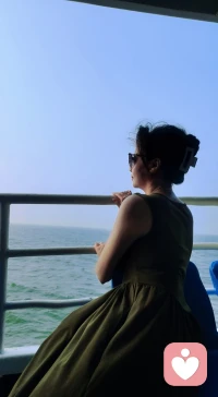 滿眼是錢不好嗎
非要和那個滿口謊言
全身上下都是秘密的人談?wù)嫘?自討苦吃配圖