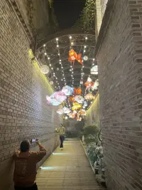 好的兩性關系具備的三點
1.溝通順暢。相互回應，分享欲
2.相處舒服。安全感足，不患得患失
3.踏實自在，可以在關系里做真實的自己。配圖