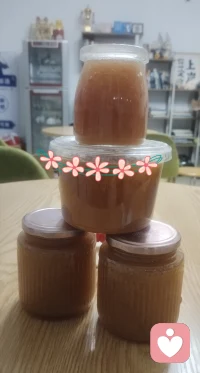 喜歡享受夜的寧靜，獨自一人默默等待，等待一個心靈與一個心靈的對話，一場互聯網的遇見配圖