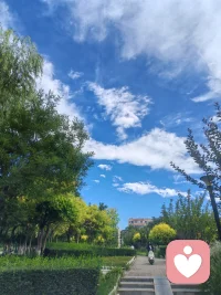 那些打不倒你的，必將使你更強大??
新的一天，加油
運動，學習，傾聽陪伴，成長 
能量滿滿開啟每一天配圖