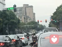 不要讓焦慮成為你的負擔，學會放松自己，享受生活中的每一個瞬間。配圖