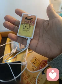 如果孩子生病了
無論是軀體的還是心理的
很有可能，他是這個家里面病得最輕的那一個……
孩子是家里的一面鏡子，他試圖再用這種方式喚醒沉睡的父母，修復家庭關系配圖