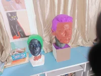 找回自己，成為自己。不等，不靠，不要，不偏狹，不固執(zhí)。只為自己的熱愛。遵從自己的內(nèi)心。建立自己的精神世界。配圖