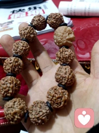 心理咨询帮不了你的时候，爱可以。爱人爱己被爱。