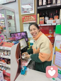 喜歡自己，就是愛自己的表現(xiàn)，接納自己，就是改變的開始。配圖