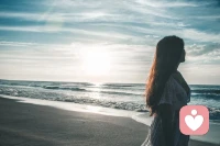 成長，很重要的能力是整合，這個整合，包括幾乎所有，人、事、物，感受、能量、狀態。

任何事物，朝著自己習慣的方向去，是最容易的，同時想有新的力量，新的發展，新的成長，一定是事多整合的結果，包括外部，也包括我們內部。

整合的前提是這些要素我們可用，如果用更多的標準和評判，用若干條件將人事物“卡”在外面，那整合就是虛的，或資源是少的[左太極]配圖