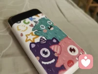 “你生而有翼，
為何竟愿一生匍匐前進，
行如蟲蟻？”配圖