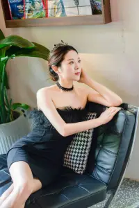 生活的原貌是五彩繽紛的，赤橙黃綠青藍紫是并存的。配圖