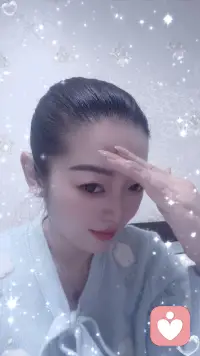 我们曾如此渴望命运的波澜，到最后才发现人生最美妙的风景，竟是内心的淡定与从容🌹🌹🌹共勉配图