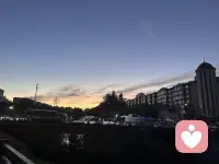 每個人都有自己不為人知的一面，只要不傷害旁人，都是值得被尊重的；愿我們所有人見過世間的丑陋，還能依然相信美好！配圖