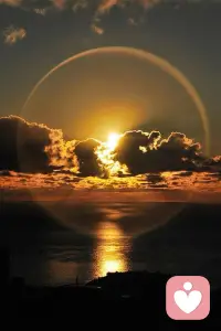 有人说，成功的秘诀在于把每一件小事都做到极致。不积跬步，无以至千里。当你在无数个日日夜夜中积累经验，扎实技能，那份执着和毅力会促使你勇攀高峰。而那些沿途的挫折与磨难，不过是对你成长的拷问。配图