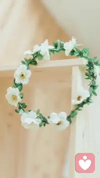 人生就像一本书，每一页都充满故事和智慧。要学会放下过去的遗憾和伤痛，珍惜现在的幸福和美好。勇敢地迎接未来的挑战，坚定地走好人生的每一步。配图