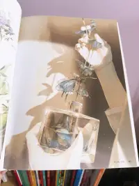 没有什么过不去的坎，抬眼望一望天空，世界很大，风景很美，机会很多人生很短，不要缩在一小块阴影里。配图