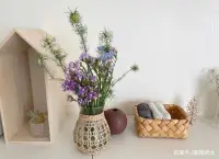 生命就像是一個療傷的過程，我們受傷，痊愈，再受傷，再痊愈。每一次的痊愈，好像都是為了迎接下一次的受傷。然后在不斷的受傷與愈合中，我們學會了成長。配圖