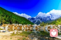 人生不易，生活更是一地鸡毛，但正是这些琐碎的细节，编织成了我们独特的故事。配图